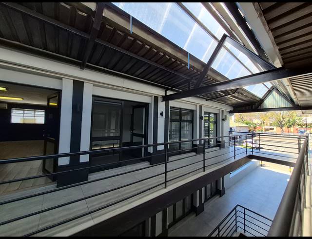 87M² OFFICE TO LET IN MELVILLE